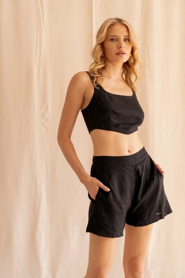TOVE RELAXED TROUSER SHORTS BLACK - STUDIO JO STORE
